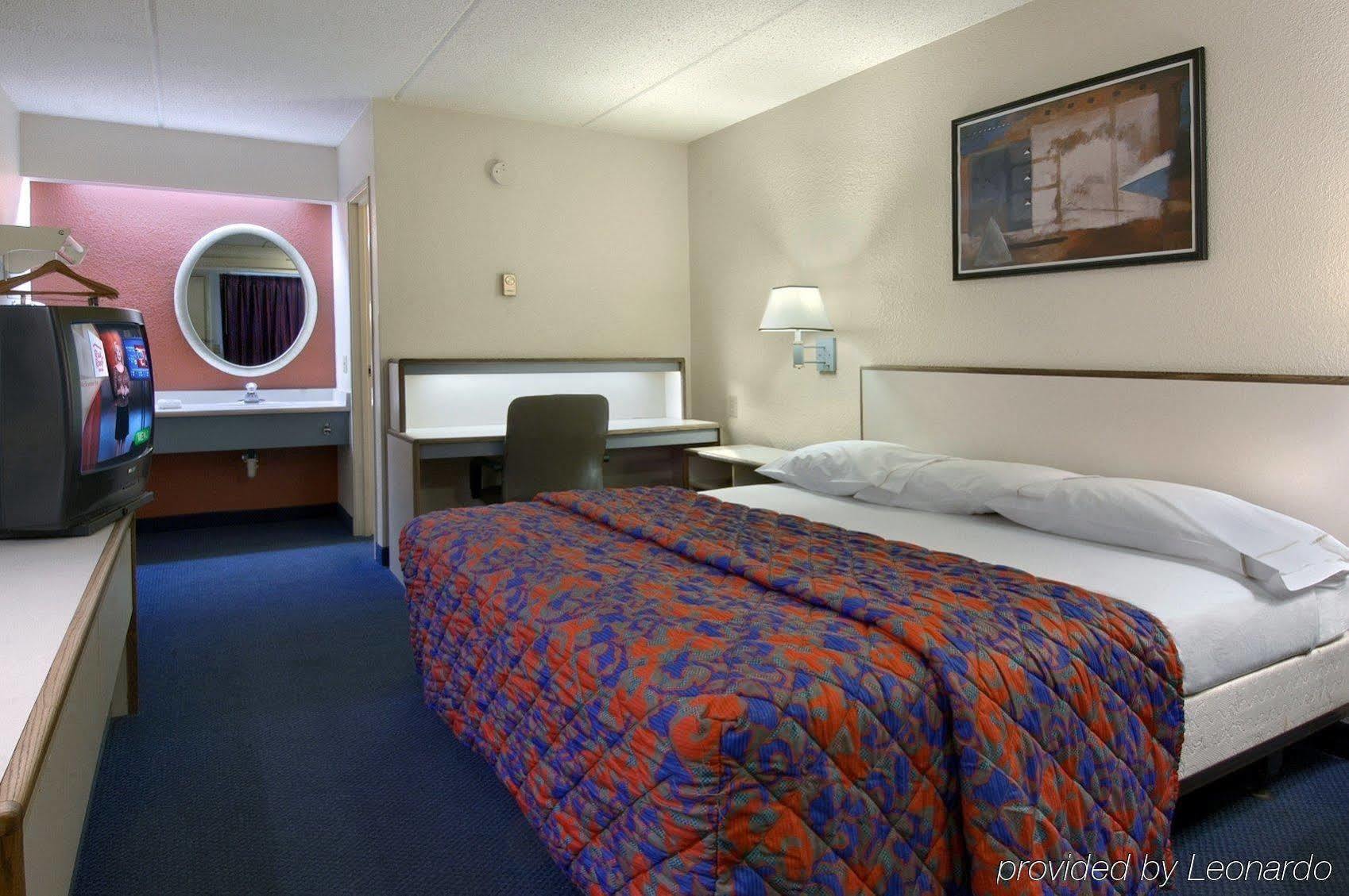 Motel 6 Atlanta Smyrna Ballpark Hotel